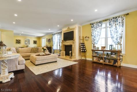 9 Van Fleet Road Readington NJ 08853