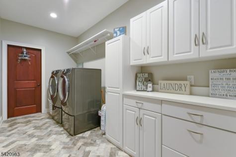 9 Van Fleet Road Readington NJ 08853
