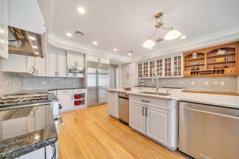 42 Calais Road Mendham NJ 07945