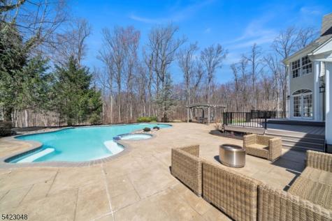 42 Calais Road Mendham NJ 07945