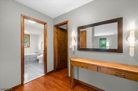 11 White Bridge Road Franklin NJ 08867