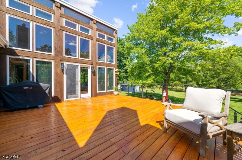 11 White Bridge Road Franklin NJ 08867