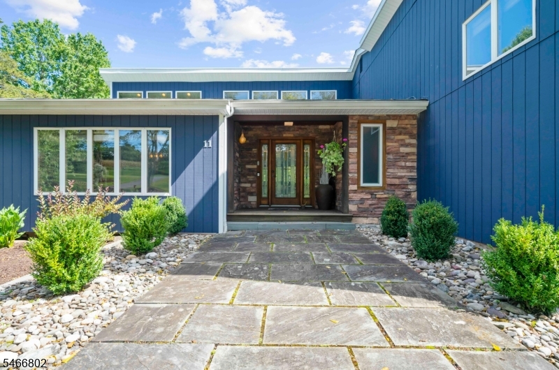 11 White Bridge Road Franklin NJ 08867