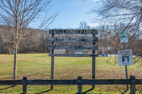 8 Tyler Place West Milford NJ 07421