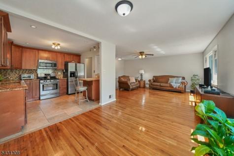 5 Davis Avenue Franklin NJ 08873