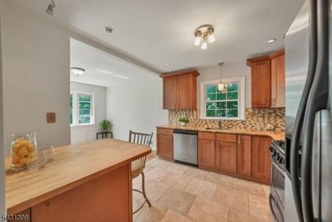 5 Davis Avenue Franklin NJ 08873