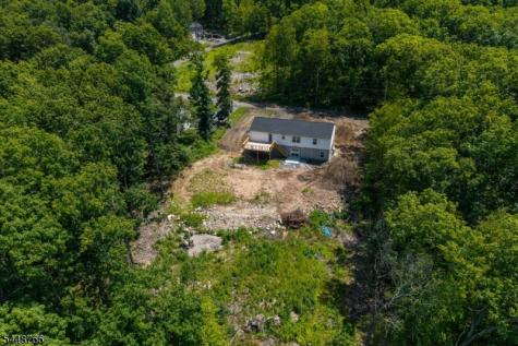14 Fawn Run Montague NJ 07827