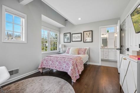 7 Westminster Road Chatham NJ 07928