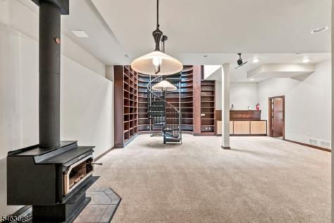 224 Holland Mt Road Jefferson NJ 07438