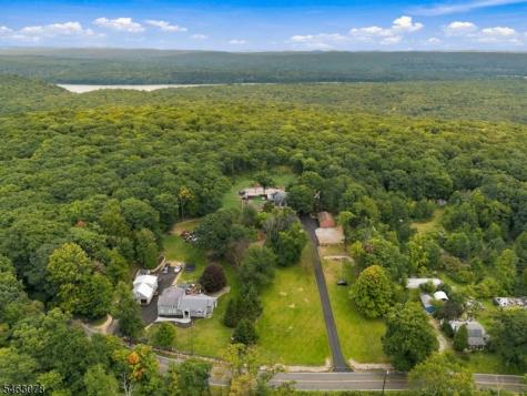 224 Holland Mt Road Jefferson NJ 07438