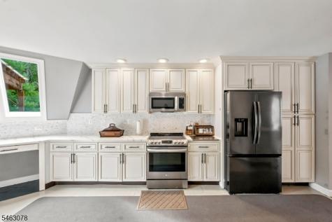 224 Holland Mt Road Jefferson NJ 07438