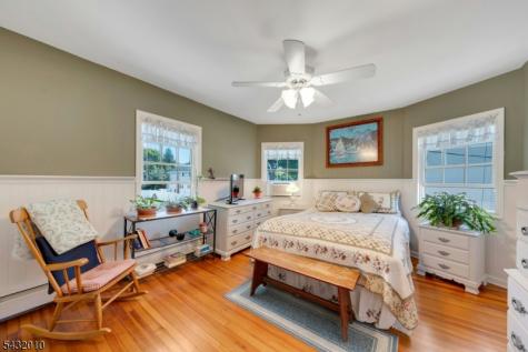 52 Terrace Avenue Rochelle Park NJ 07662