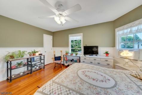 52 Terrace Avenue Rochelle Park NJ 07662