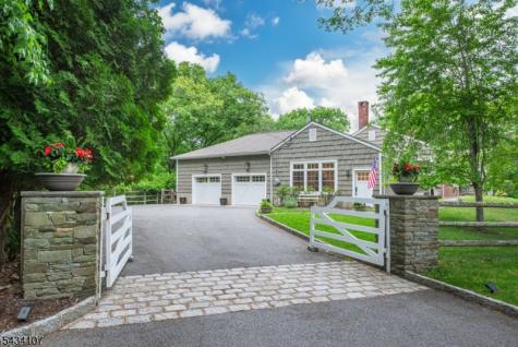 724 Ridge Road Kinnelon NJ 07405