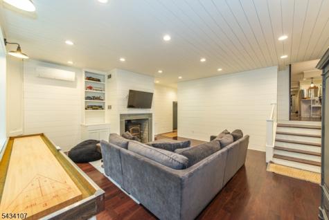 724 Ridge Road Kinnelon NJ 07405