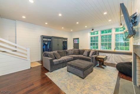 724 Ridge Road Kinnelon NJ 07405