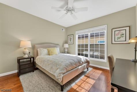 717 Thistle Hill Lane Franklin NJ 08873