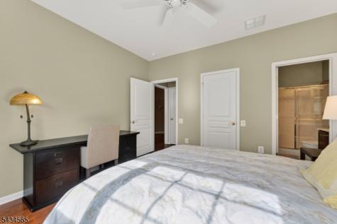 717 Thistle Hill Lane Franklin NJ 08873