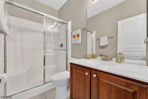 717 Thistle Hill Lane Franklin NJ 08873