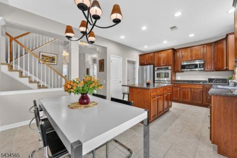 717 Thistle Hill Lane Franklin NJ 08873