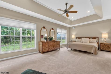 717 Thistle Hill Lane Franklin NJ 08873