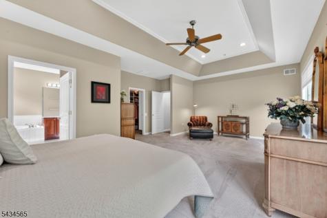 717 Thistle Hill Lane Franklin NJ 08873