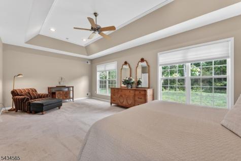 717 Thistle Hill Lane Franklin NJ 08873