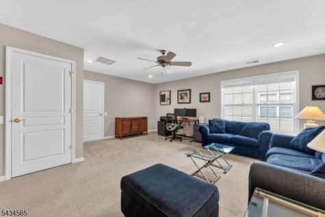 717 Thistle Hill Lane Franklin NJ 08873