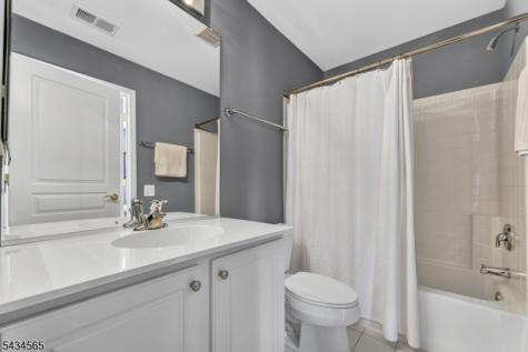 717 Thistle Hill Lane Franklin NJ 08873