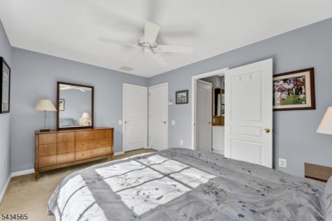 717 Thistle Hill Lane Franklin NJ 08873