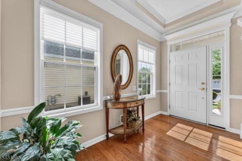 717 Thistle Hill Lane Franklin NJ 08873