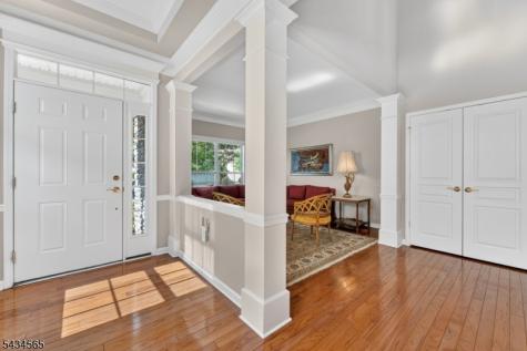 717 Thistle Hill Lane Franklin NJ 08873