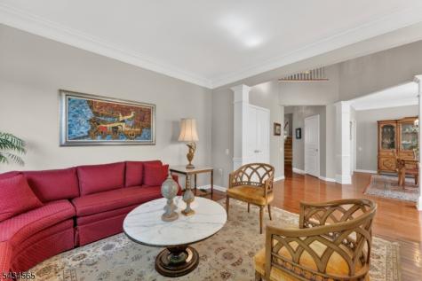 717 Thistle Hill Lane Franklin NJ 08873
