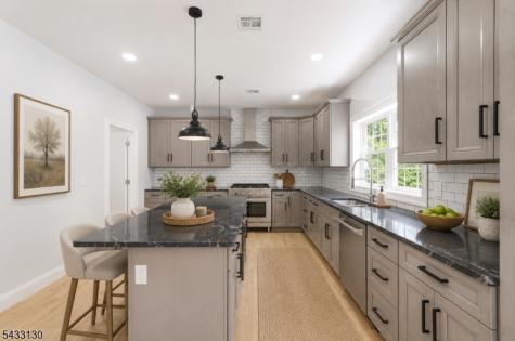 28 King George Road Warren NJ 07059