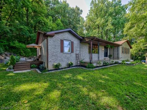 56 Wester Road Harmony NJ 08865