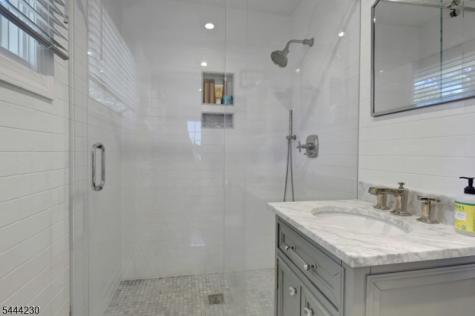 890 Norgate Drive Ridgewood Village NJ 07450