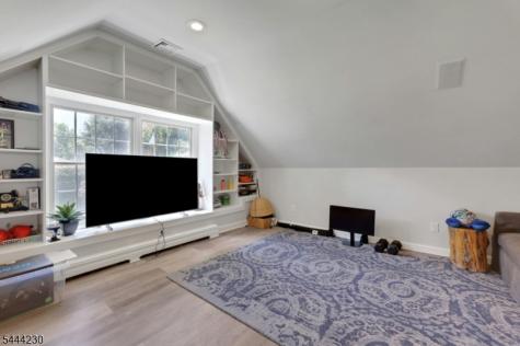 890 Norgate Drive Ridgewood Village NJ 07450