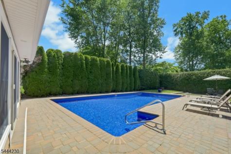 890 Norgate Drive Ridgewood Village NJ 07450