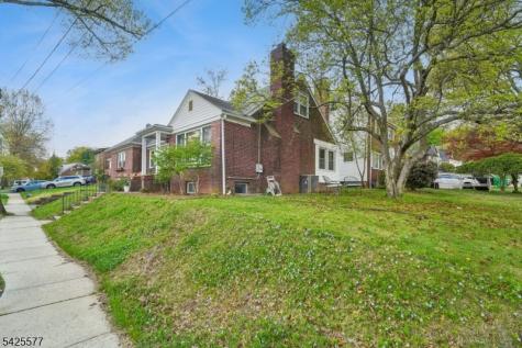 5 Swayze Street West Orange NJ 07052