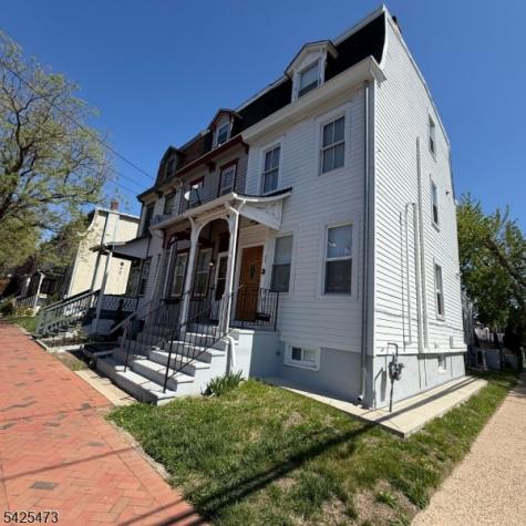 475 Locust Avenue Burlington NJ 08016