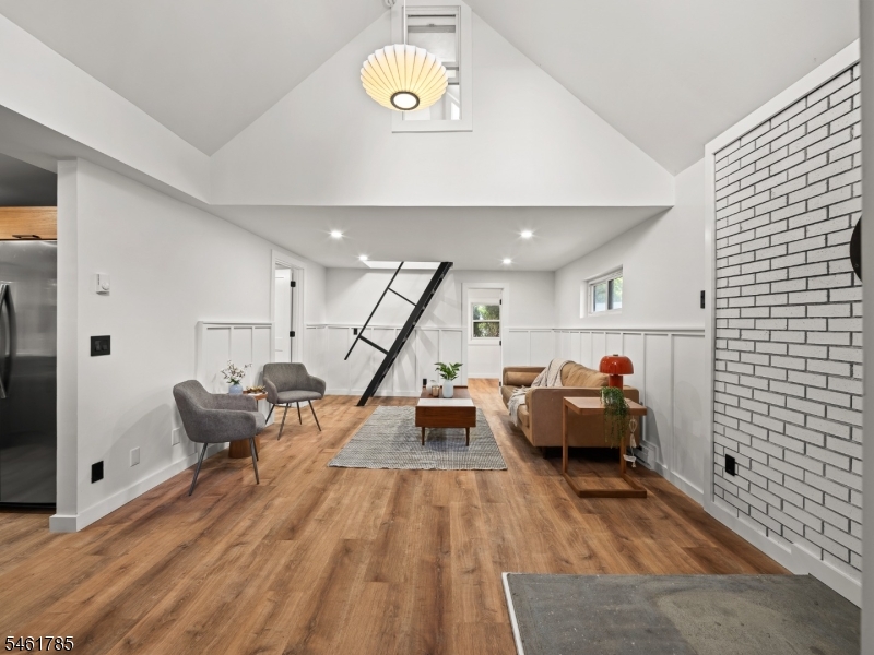 2 Knowles Lane Mount Olive NJ 07828