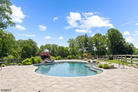 7 Homelands Drive Colts Neck NJ 07722