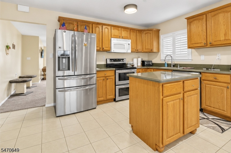 16 Bolans Court Berkeley NJ 08757