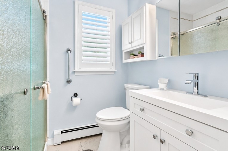 16 Bolans Court Berkeley NJ 08757