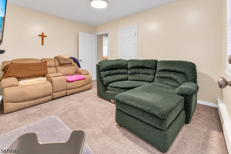 16 Bolans Court Berkeley NJ 08757