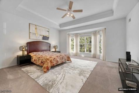 180 Stone Manor Drive Franklin NJ 08873