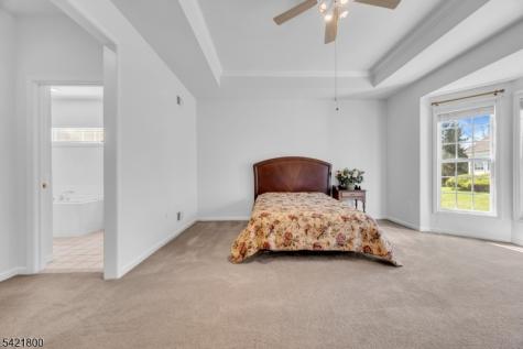 180 Stone Manor Drive Franklin NJ 08873