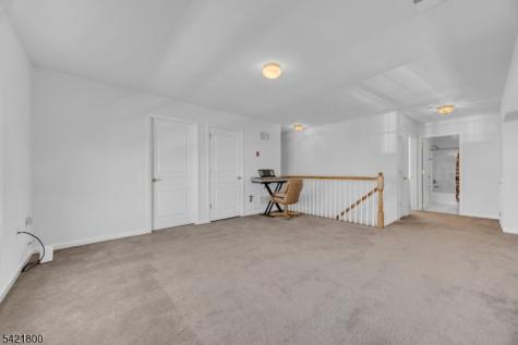 180 Stone Manor Drive Franklin NJ 08873