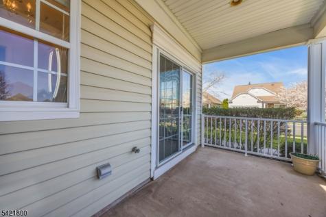 180 Stone Manor Drive Franklin NJ 08873