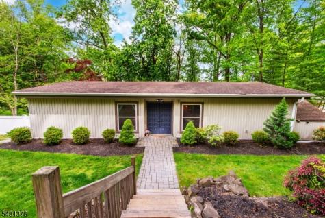 32 Foremost Mountain Road Montville NJ 07082